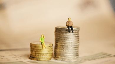How to Analyze Employee Salaries using R and AI